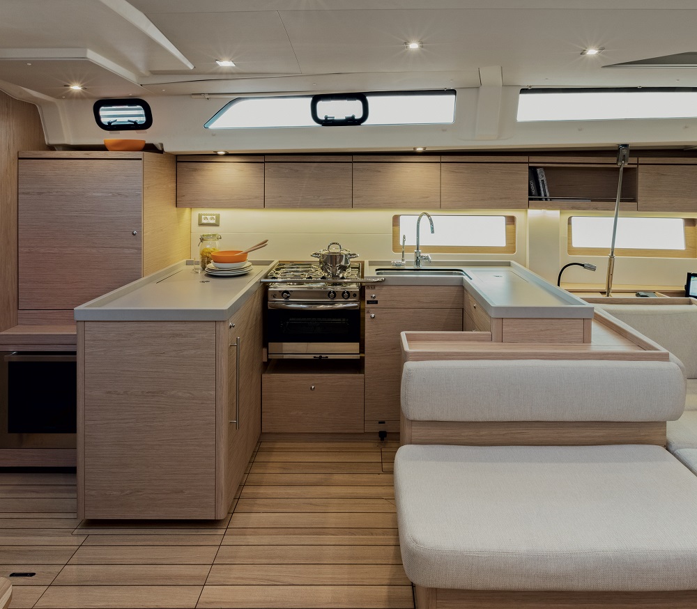 Achi - Bavaria 32 Cruiser (2008) — photo 3