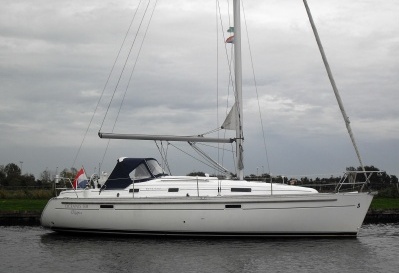 Oceanis Clipper 331, 2002; Zora