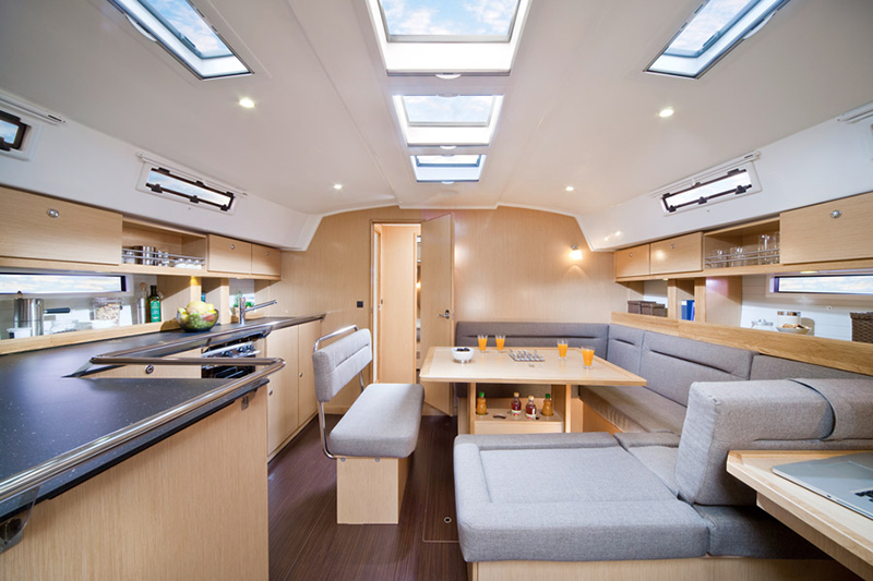 Roza - Bavaria Cruiser 45 - 4 cab. (2011) — photo 5