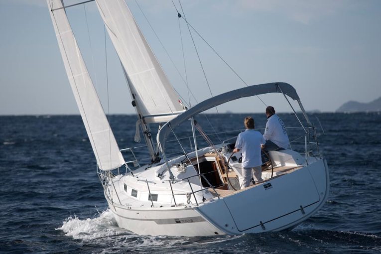 Miki - Bavaria Cruiser 32 (2010) — photo 5
