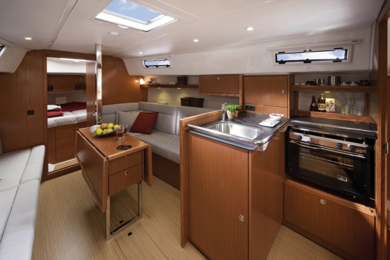 Miki - Bavaria Cruiser 32 (2010) — photo 12