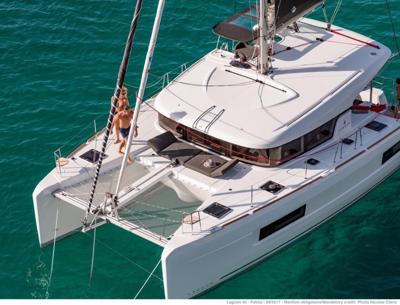 Lagoon 40 - 4 + 2 cab, 2021; SOUTHERN CROSS