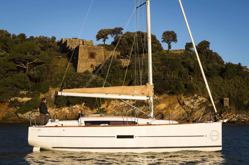 Dufour 310 GL, 2020; Notification boat