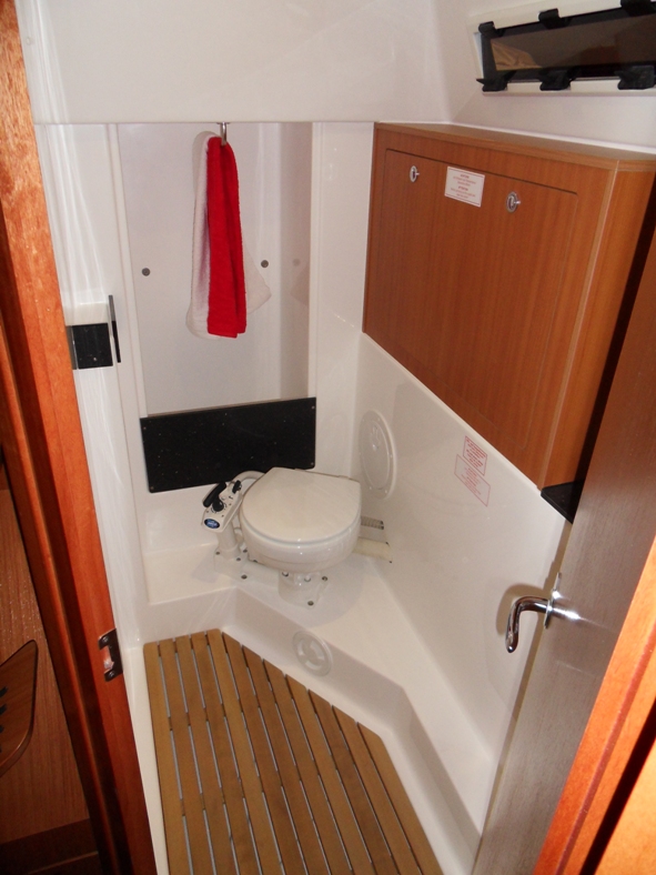 Riki2 - Bavaria Cruiser 32 (2010) — photo 3