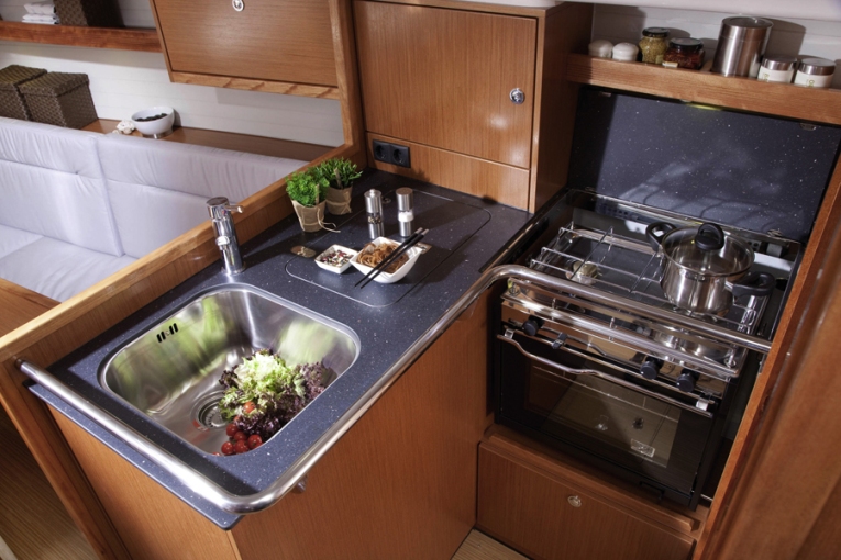 Odi - Bavaria Cruiser 32 (2012) — photo 8